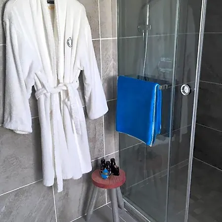 Nocleg ze śniadaniem D'hotes 